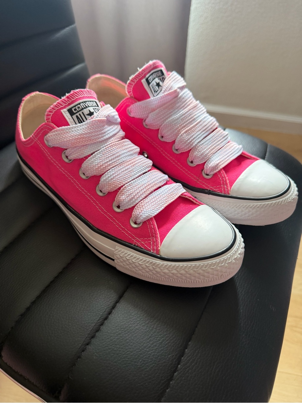 Converse Low Top Sneakers - Hot Pink & White